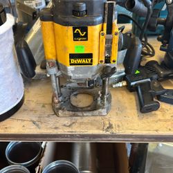 DeWalt Plunge Router DW625