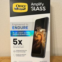 iPhone 13 Pro Max Amplify Glass Screen Protector