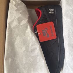 Brand New Supreme Nike SB Dunk Low Pro Black Size 11