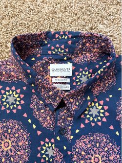 Quiksilver Magic Eye Printed Regular Fit Button Down Shirt Size Large