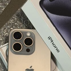 iPhone 15 PRO UNLOCKED Like New 