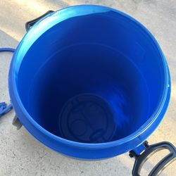 Blue Plastic Containers 