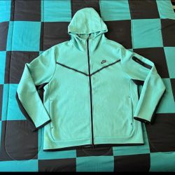 Mens Nike Tech Zip Up Jacket Size XL