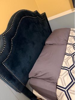 Full size bed frame! Moving sale!!