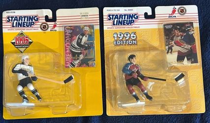 Mike Modano & Joe Sakic Starting Lineup Lot – 1(contact info removed) NHL – Sealed HOF