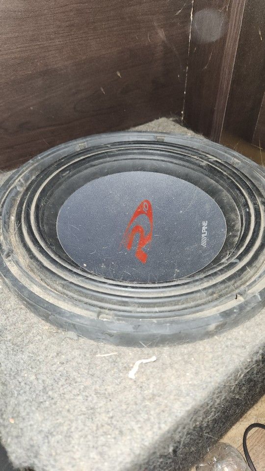 Alpine Type R 10 Dual 2 Ohm 750w Rms In Ported Box