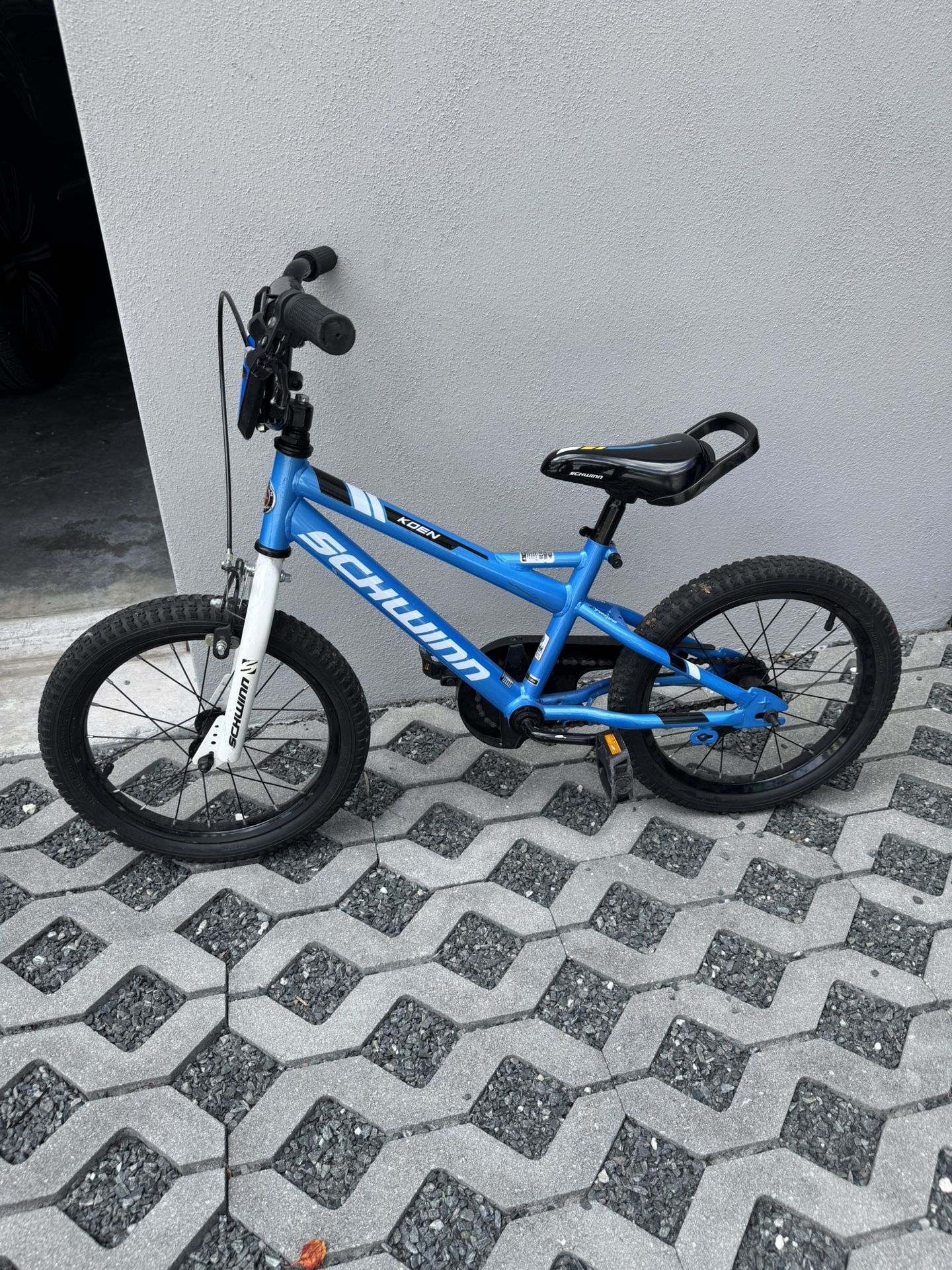 Schwinn Kids Bike Blue 16
