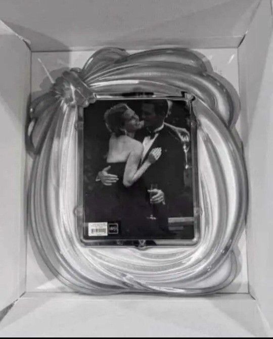 Picture Frame 'LOVE KNOT'- Mikasa