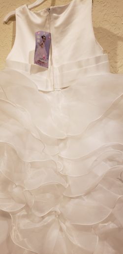 Gorgeous ivory ruffled flower girl dress!!