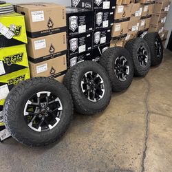 *NICE* OEM 2024 Jeep Wrangler 4XE Rubicon BFG 32 Inch Tires Rims JK JKU JL JLU JT