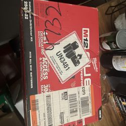 Milwaukee M12 FUEL 12V Lithium-Ion Brushless Cordless 4-in-1 Installation 3/8 in. Drill Driver Kit with 4-Tool Heads