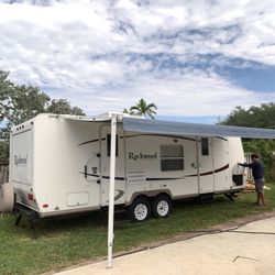 RV Immaculate For Sale 12,000 Or (1,000 Monthly)