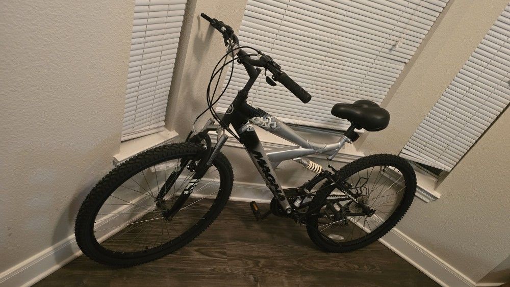 Bicycle 26in Like New
