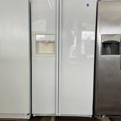 Ge Profile, Side-By-Side Refrigerator, Ice And Water Display