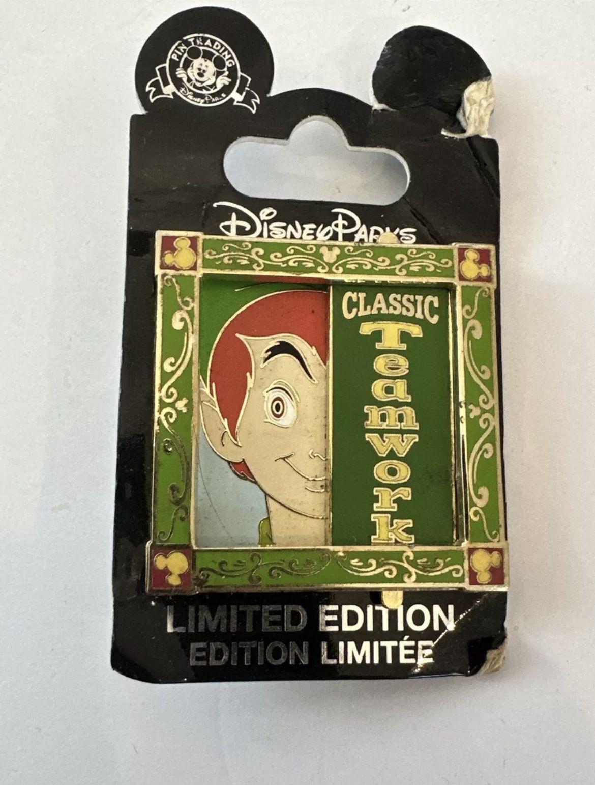 Disney Teamwork Peter Pan & Tinkerbell Cast Exclusive Slider Pin