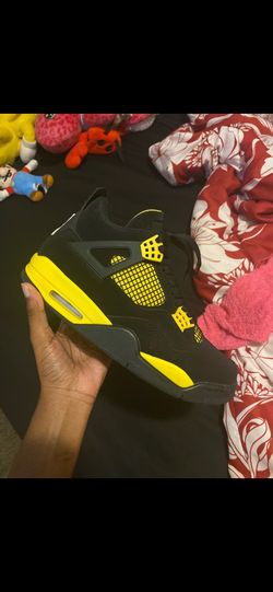 Jordan 4’s Yellow Thunder