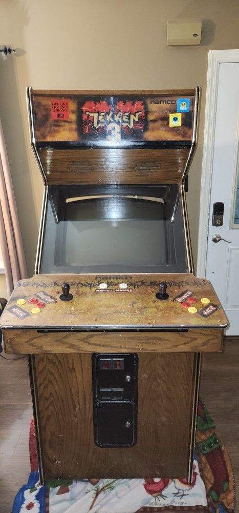 Tekken 3 Arcade Machine.