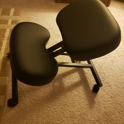 NEW ergonomic Kneeling  Chair with Wheels & Adjustable Stool for Office or Home.
