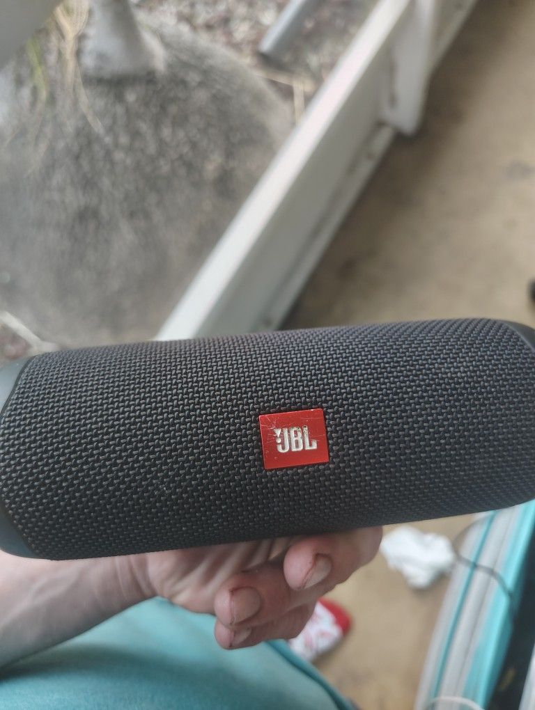 JBL Flip 5
