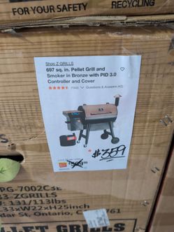 Z Grills 697 Sq Inch Pellet grill and smoker