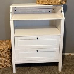 Changing Table 