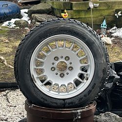 4sets tires and wheels