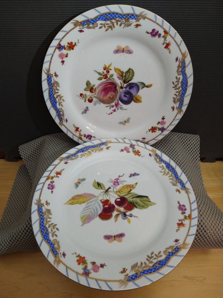 2 Chelsea House Decorative Hand Painted Porcelain Fruit Plates. 10.5"