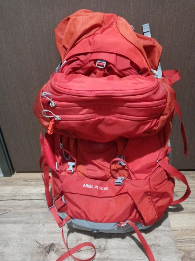 OSPREY Ariel Plus 60 Women's Backpacking Pack w/ Daypack