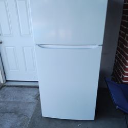 LG Refrigerator 
