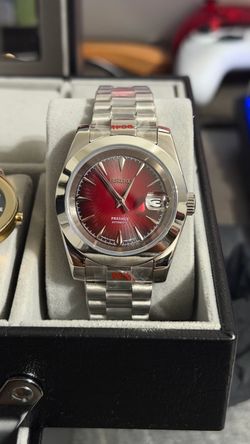 Custom Seiko Mod Automatic Watch – Red Presage Dial – Exhibition Caseback