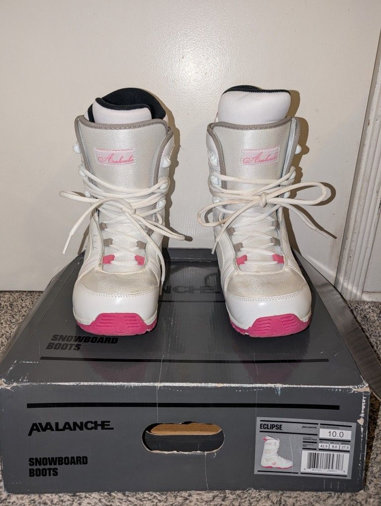 Women's Avalanche Snow Board Boots Size10