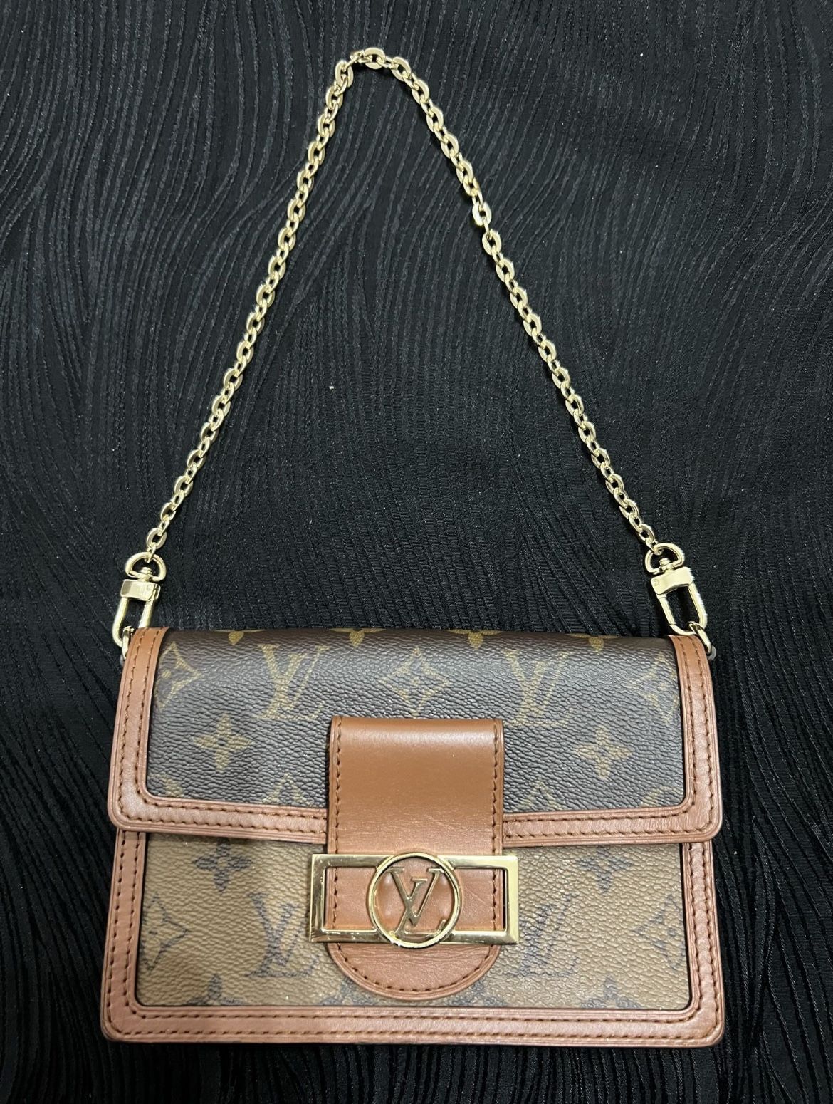 Louis Vuitton Dauphine Chain Wallet