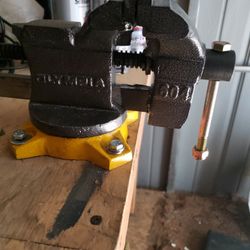 Olympia Vice Grip