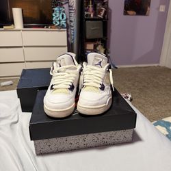 Jordan 4 Metallic Purple