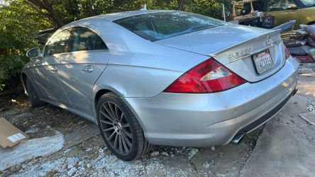 4 Spot Mercedes Tires