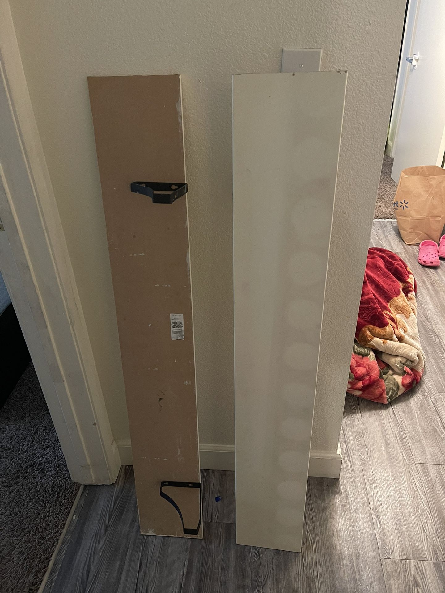 2 Match White Shelves