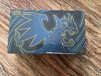 Mega Charizard ex Ultra-Premium Collection