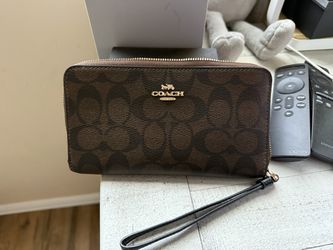 Coach wallet