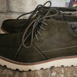 Chukka Boots Size 10 Men's 