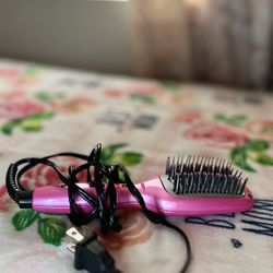 FLAT IRON HEAT HAIR BRUSH 
