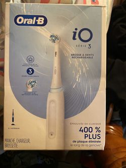 Oral B Toothbrush 