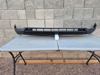 2019-2022 volvo xc 40 front bumper lower valance