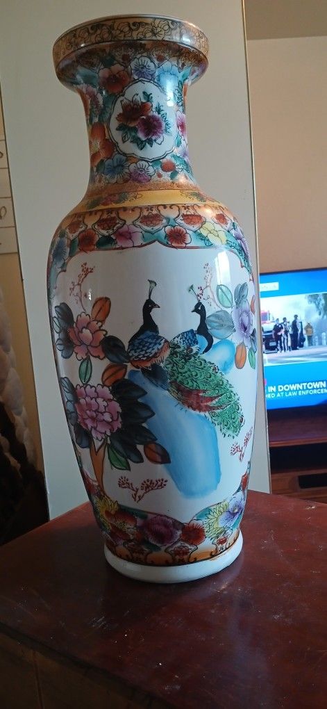 Oriental Hand Painted 2ft Vase