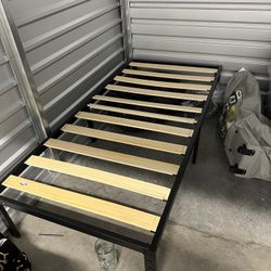 Twin Size Bed 