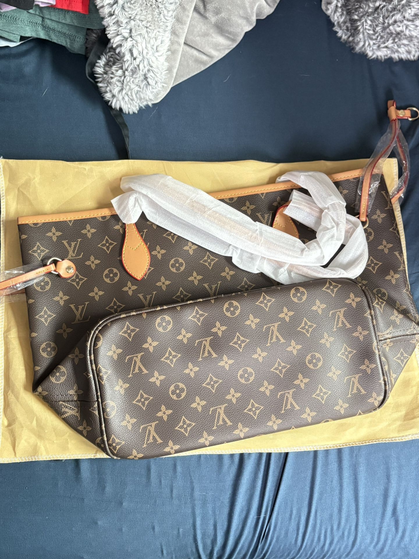 Loui Vuitton