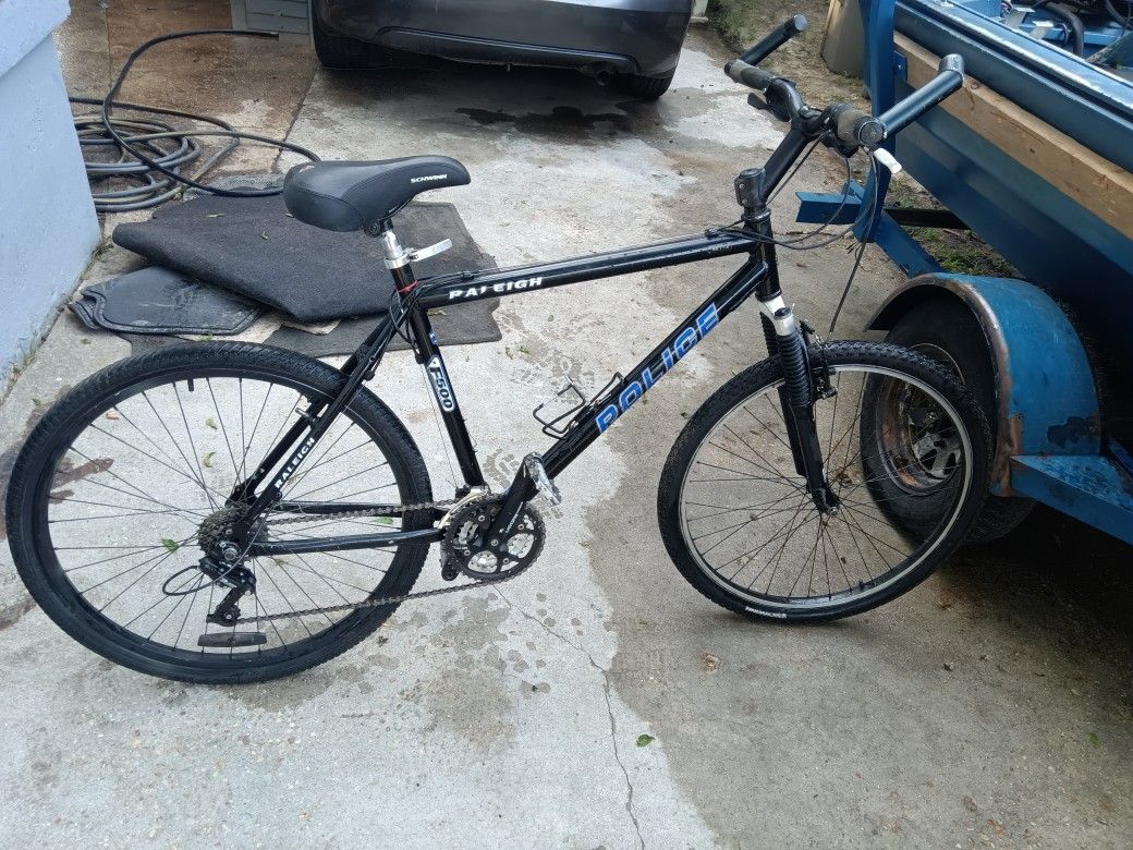 Raleigh F500 Police Bike