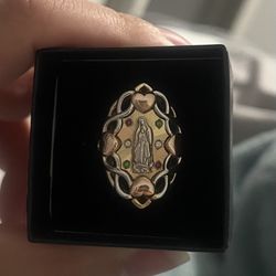14K Tri-Color Gold Virgen de Guadalupe Ring – Religious & Elegant