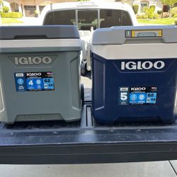 Igloo 62 Qt Maxcold Latitude Roller Coolers