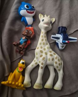 Used mixed toy Bundle