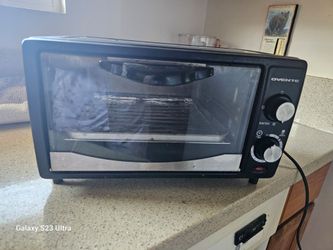 14" Ovente 800 watts working great
 W 14" x H 8 " x D  9"